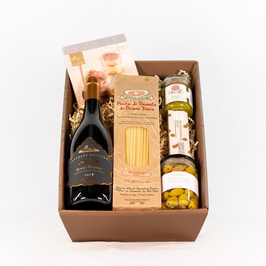 Geschenkkorb Wein, Spaghetti und Oliven … was sonst?